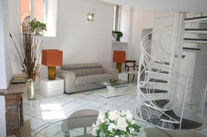 2 bedrooms appartement with city view and wifi at Roma